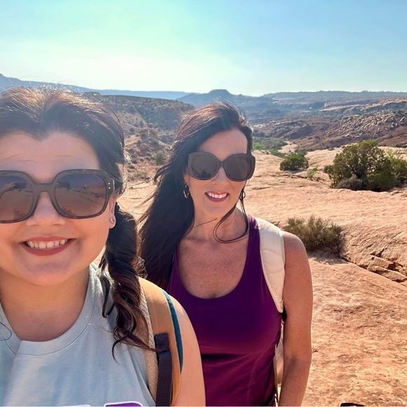 Meet your Posher, Katie - Picture 6 of 7